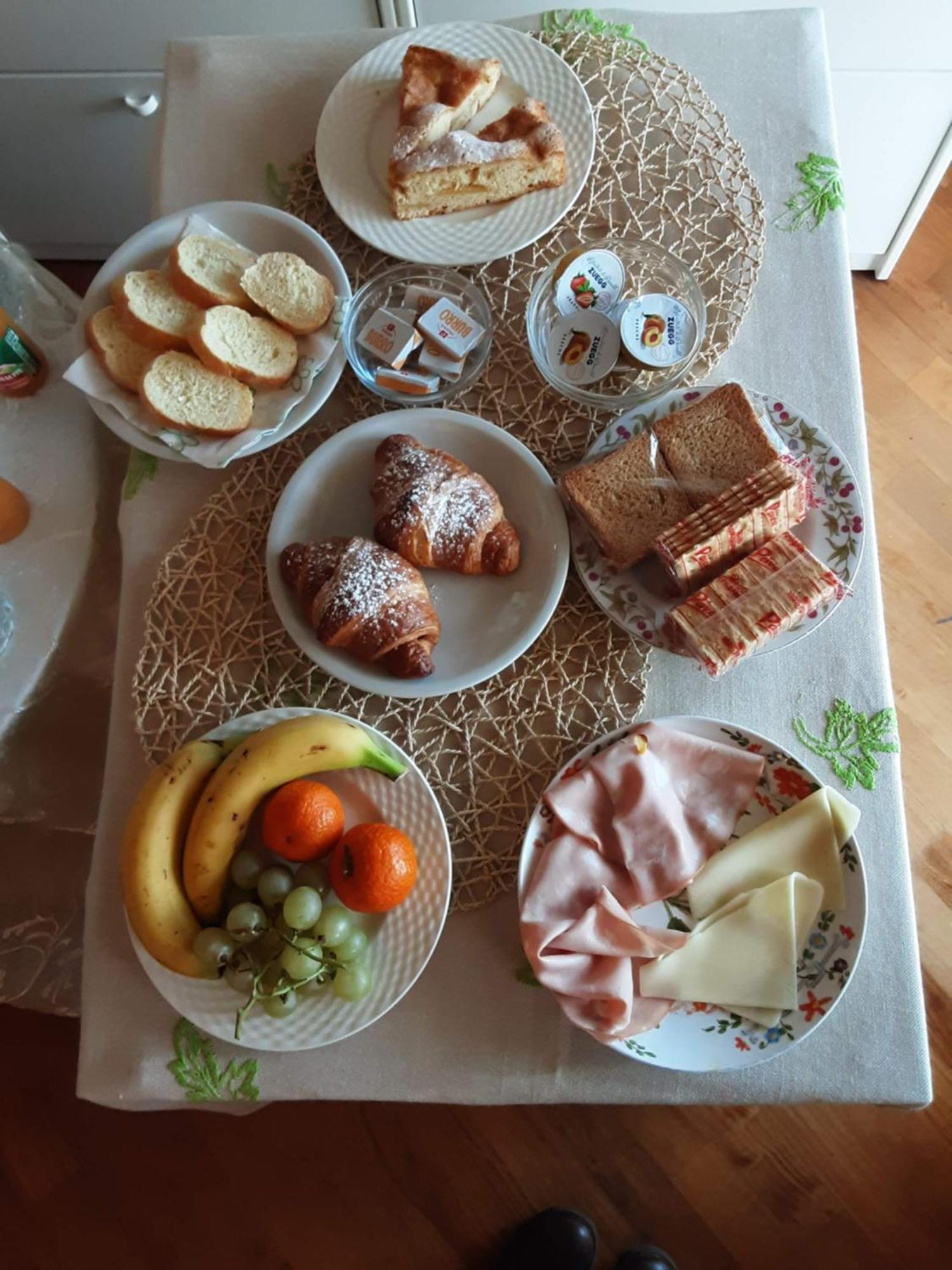 Tosca House 2 Bed & Breakfast Varenna Ngoại thất bức ảnh