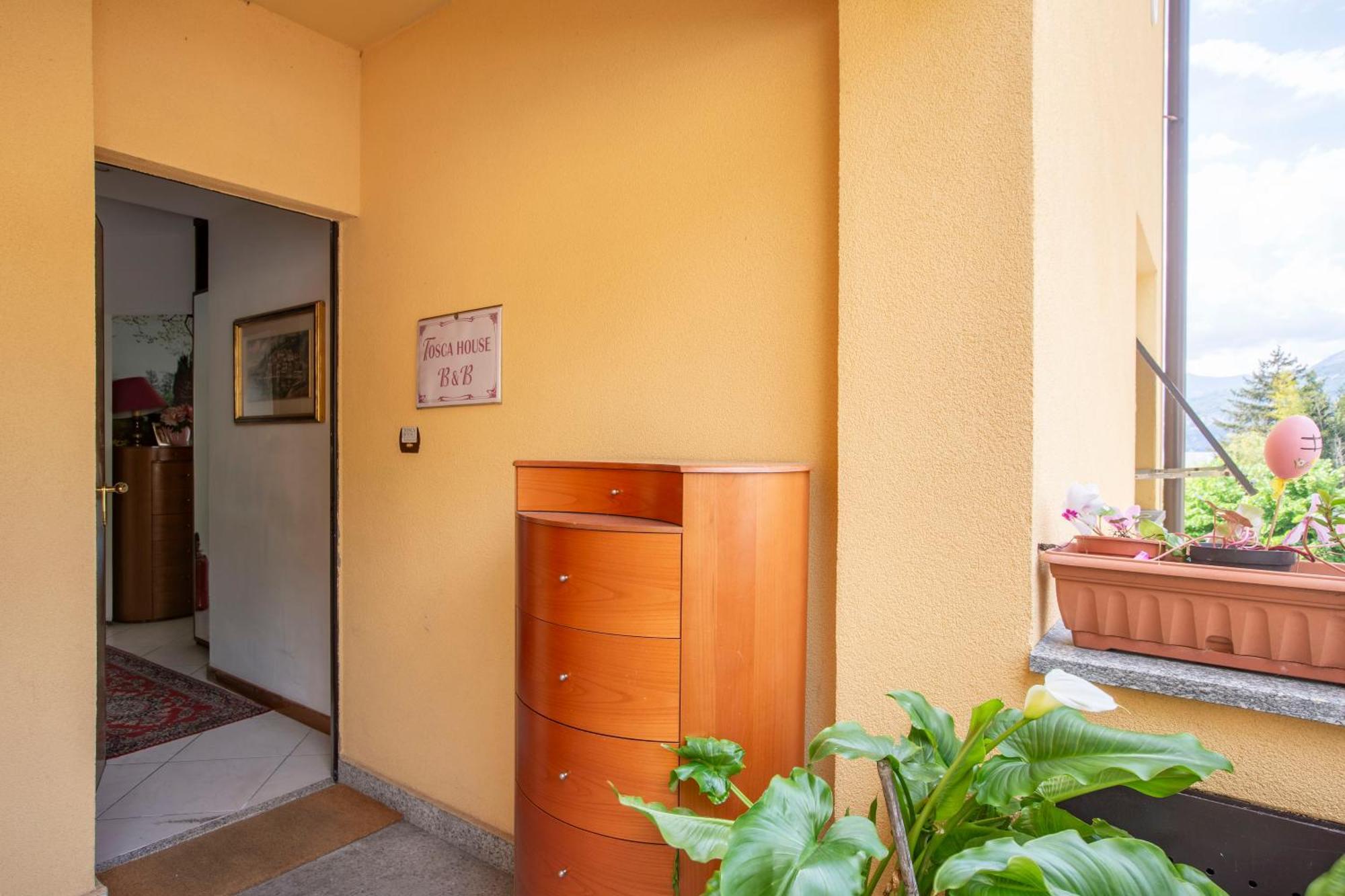 Tosca House 2 Bed & Breakfast Varenna Ngoại thất bức ảnh