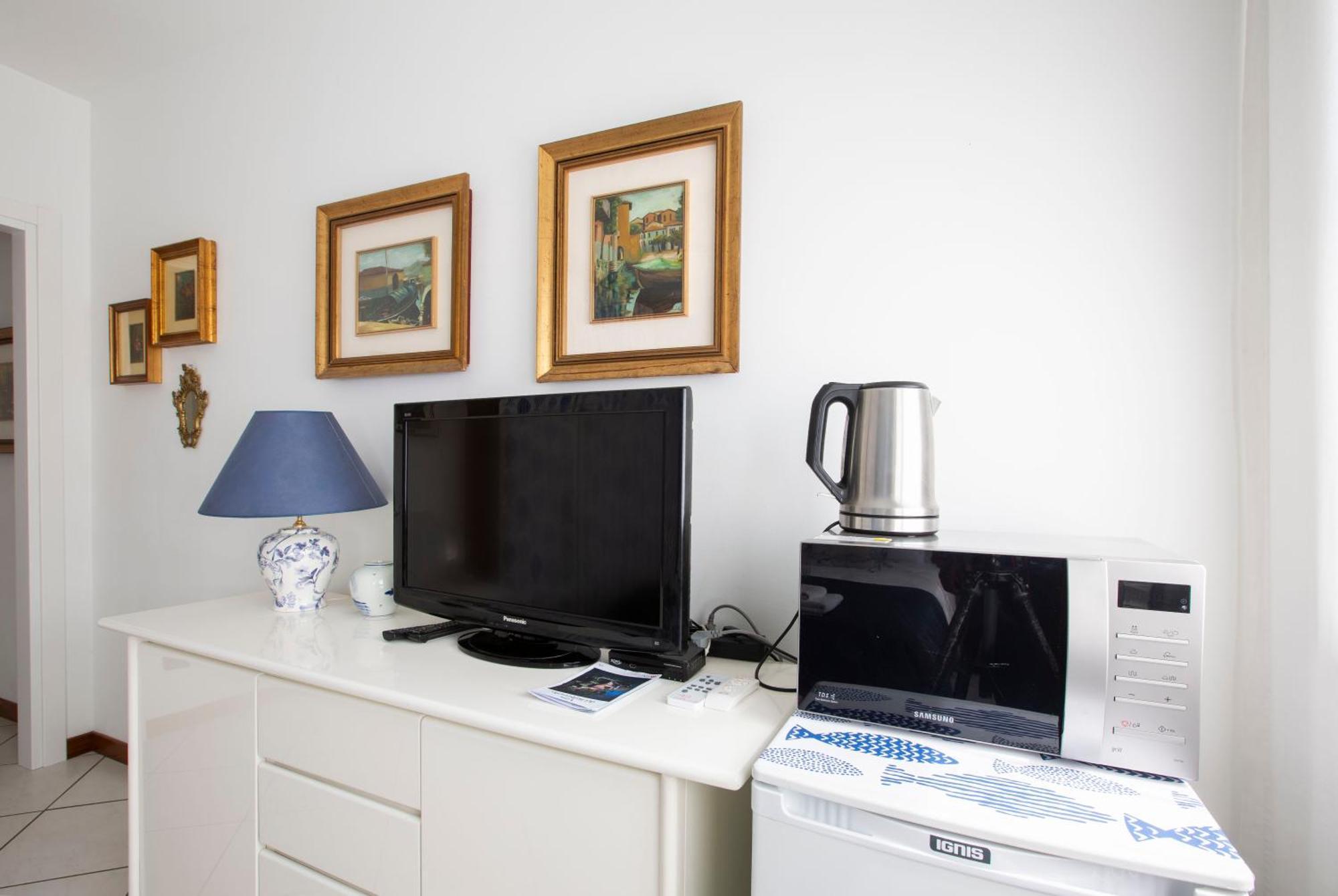 Tosca House 2 Bed & Breakfast Varenna Ngoại thất bức ảnh